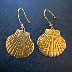 Vintage Laurel Burch Gold Scallop Sea Shell Dangle Paid of Earrings